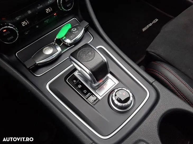 Mercedes-Benz CLA 45 AMG 4MATIC Aut. - 27