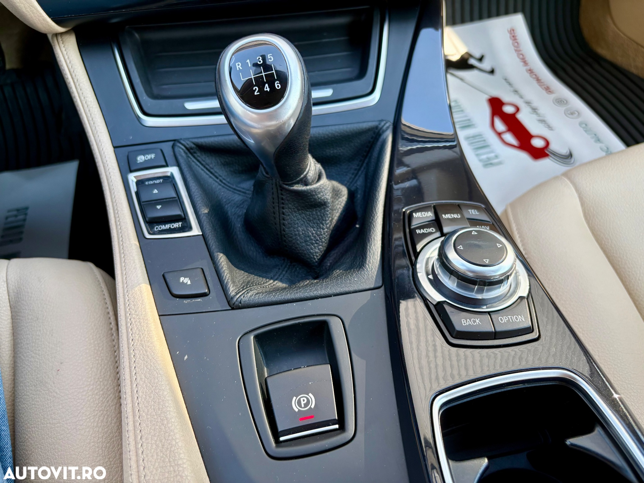 BMW Seria 5 518d - 21