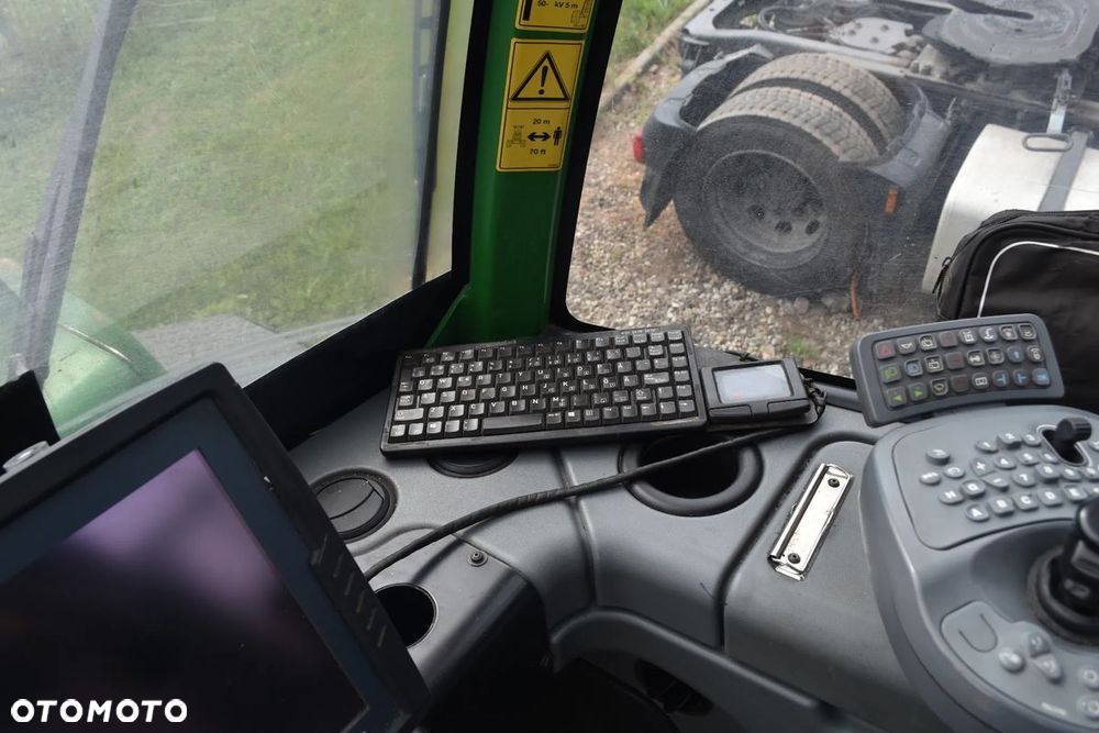 John Deere 1210E - 20