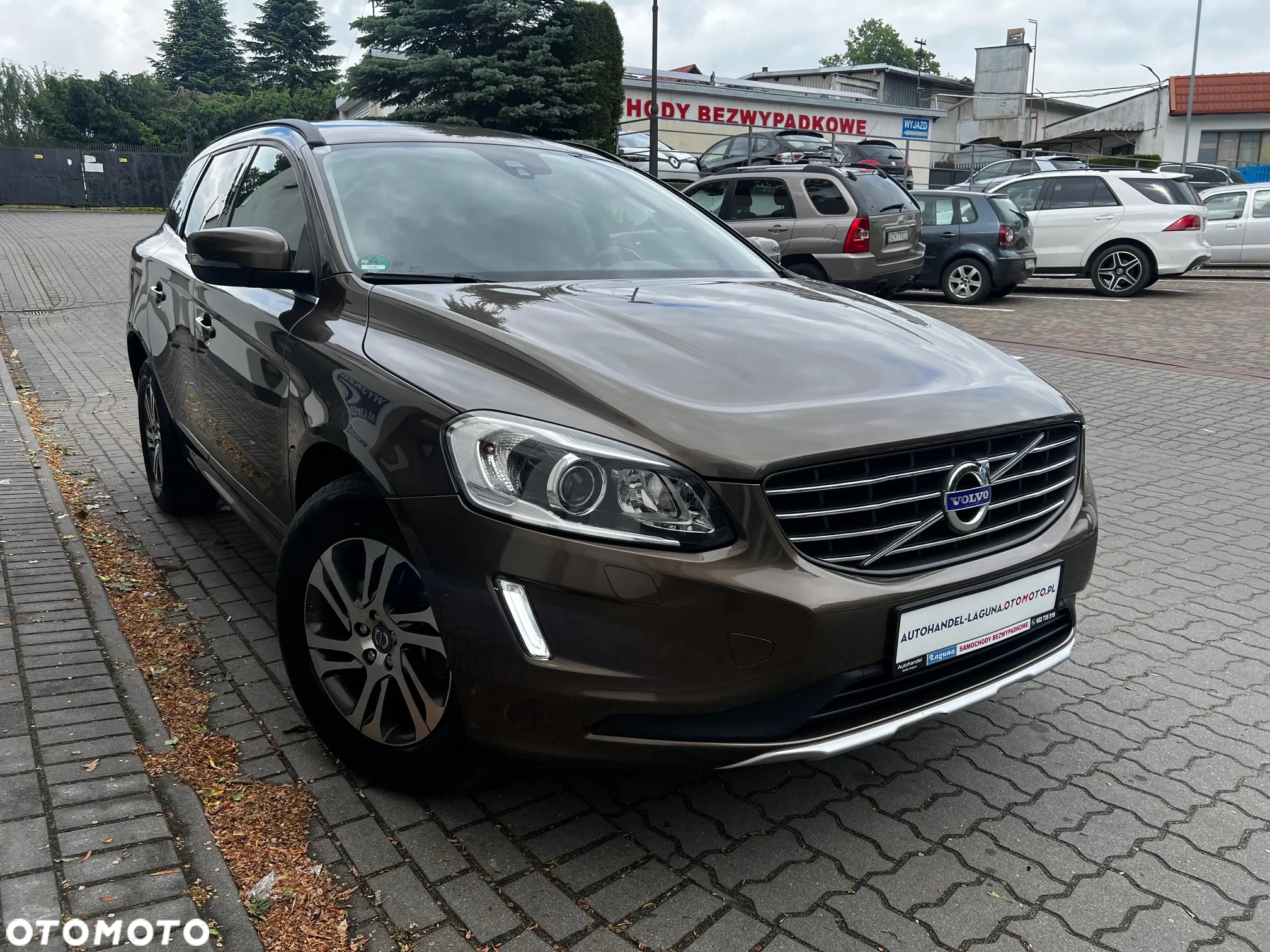 Volvo XC 60 D4 Geartronic Momentum - 19