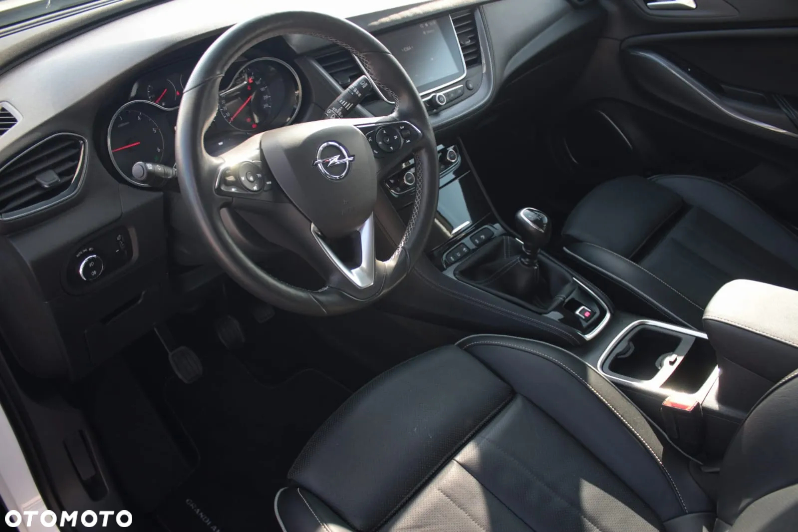 Opel Grandland X 1.6 D Start/Stop Business Edition - 11