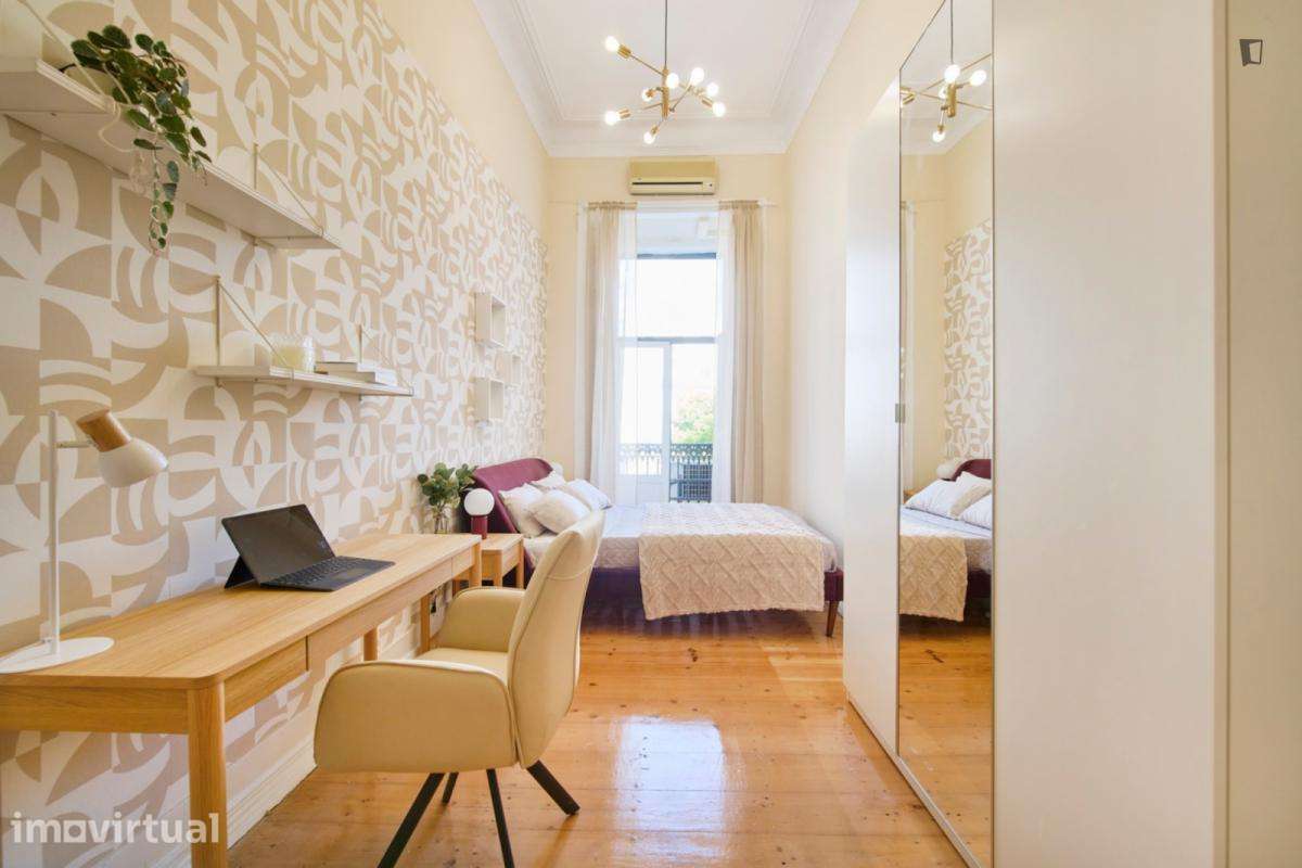 Quarto - localizado em Santos Lisbon - Grande imagem: 2/23