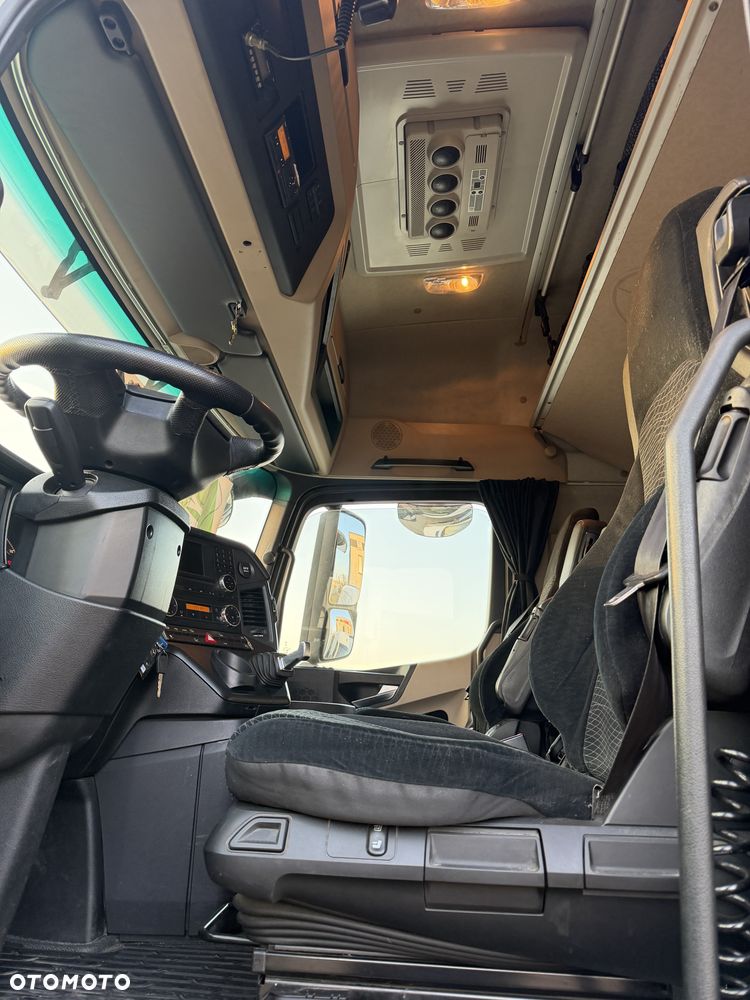 Mercedes-Benz ACTROS - 2