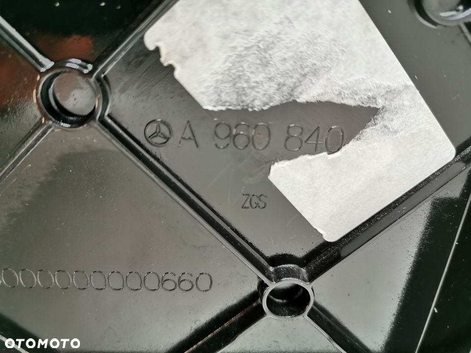 Schowek na lodówkę MERCEDES ANTOS AROX MP4 - 3