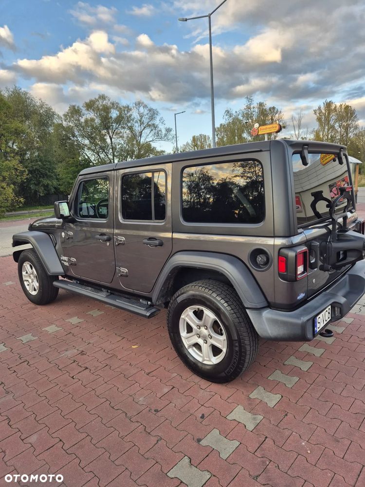 Jeep Wrangler Unlimited 3.6 Automatik X - 3