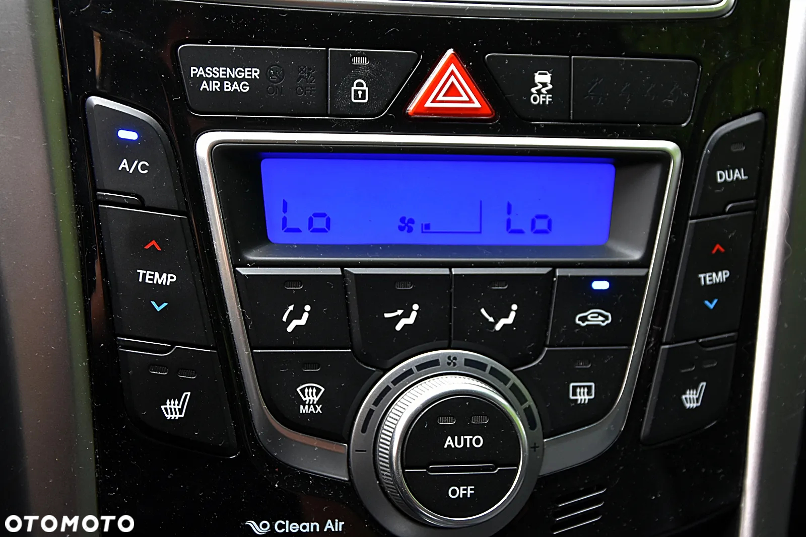 Hyundai i30 1.6 CRDi Premium - 17