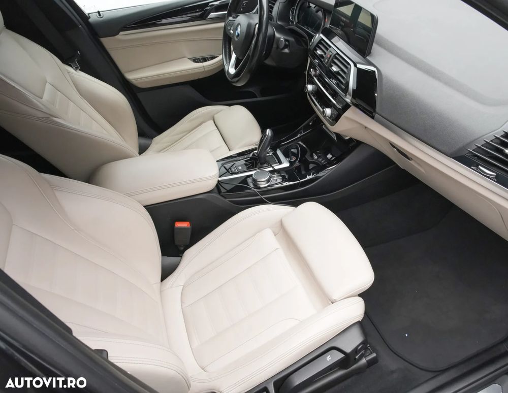 BMW X3 xDrive20d AT xLine - 12