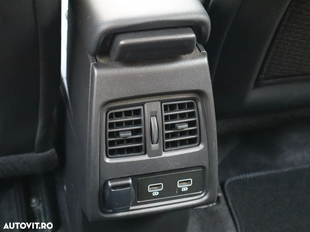 Renault Captur 160 EDC MHEV Techno - 20