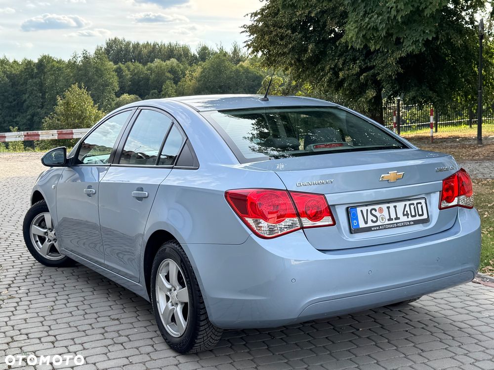 Chevrolet Cruze - 9