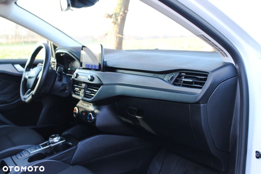 Ford Focus 1.5 EcoBlue Start-Stopp-System COOL&CONNECT - 20