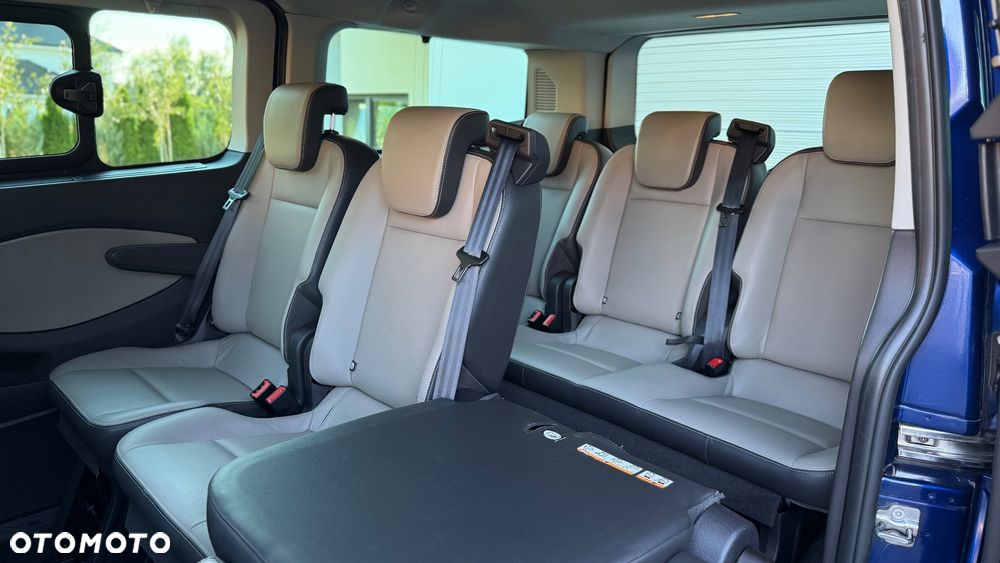 Ford Tourneo Custom - 29
