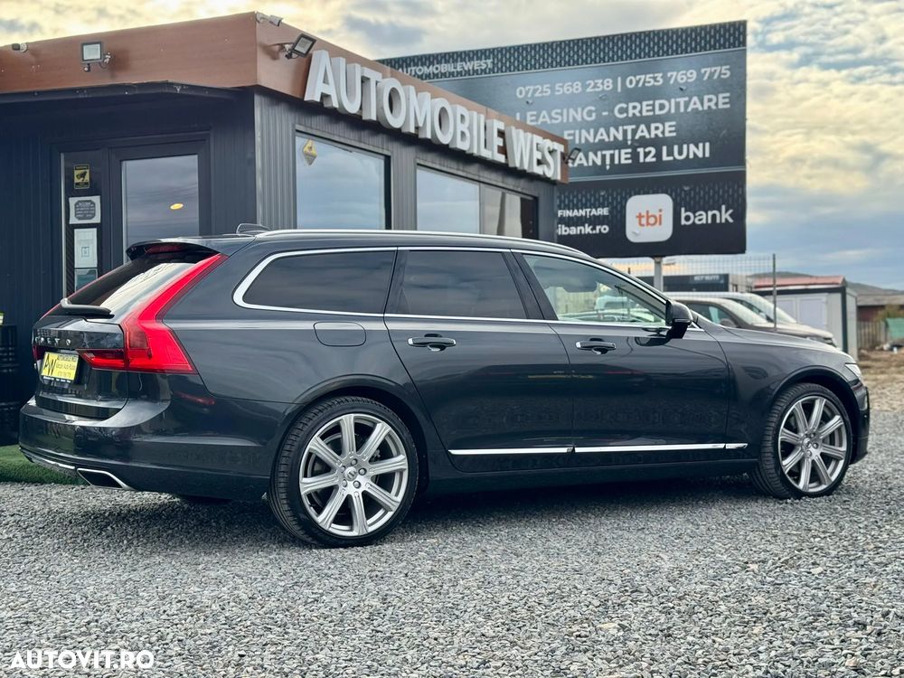 Volvo V90 D5 AWD Geartronic Momentum Pro - 33