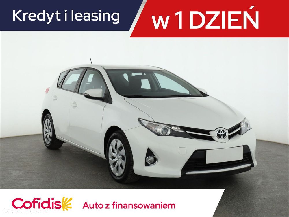 Toyota Auris - 2