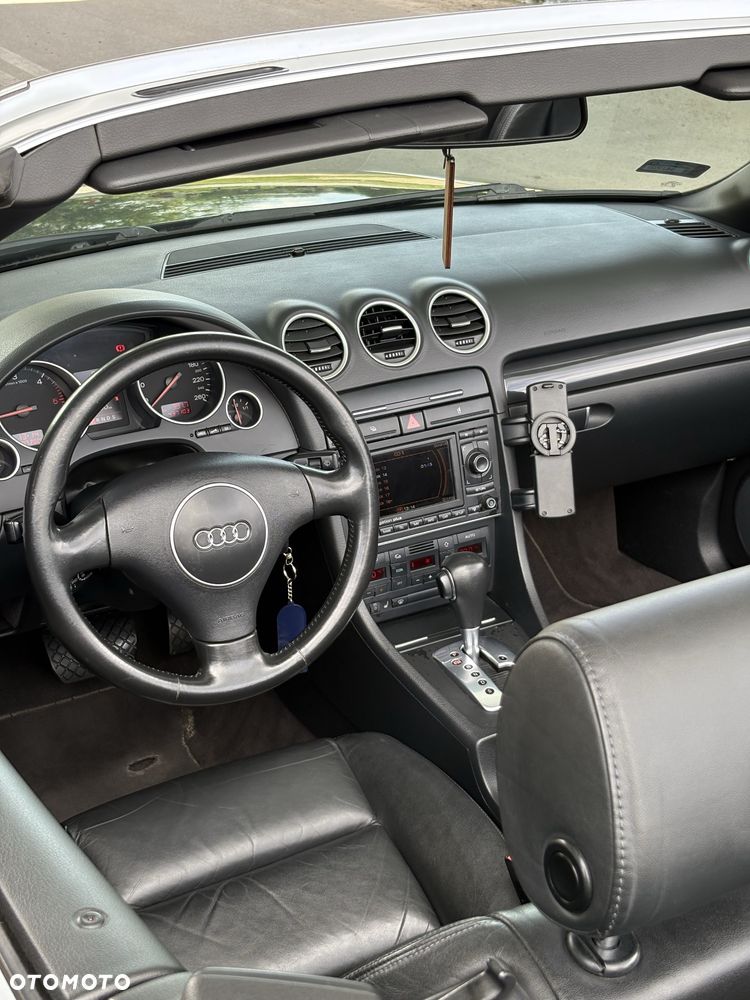 Audi A4 Cabrio - 6