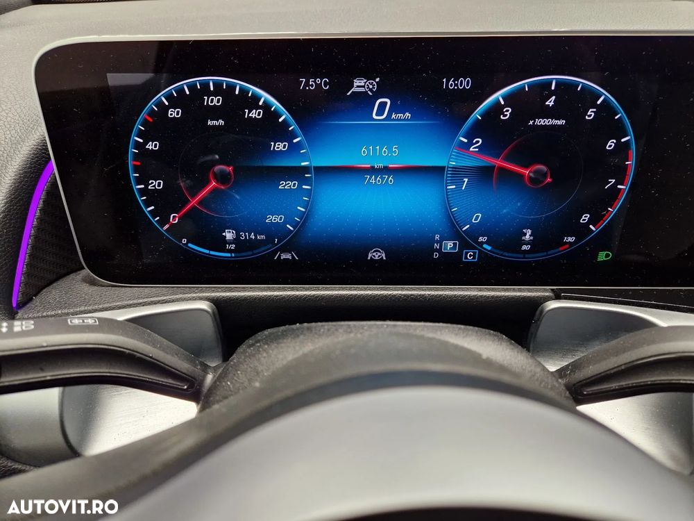 Mercedes-Benz GLB - 5