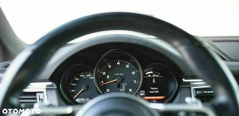 Porsche Macan Standard - 15