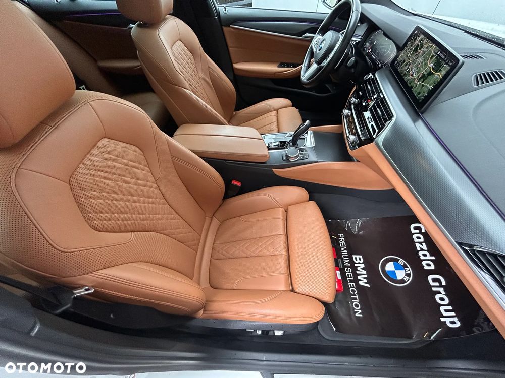 BMW Seria 5 520d xDrive mHEV M Sport sport - 24
