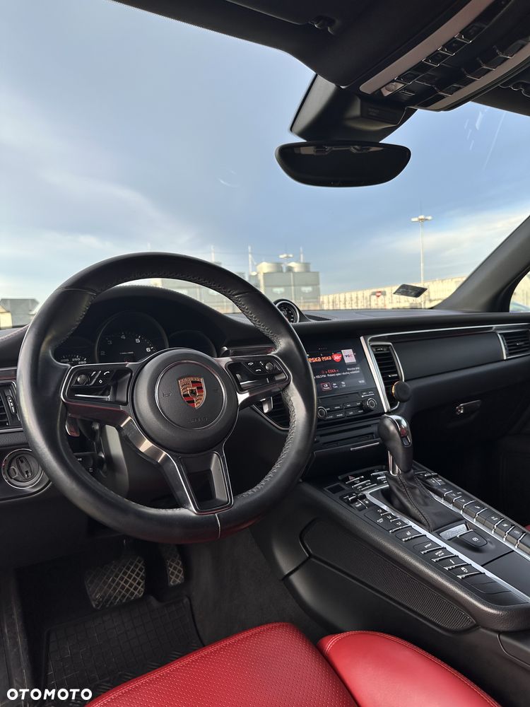 Porsche Macan - 29