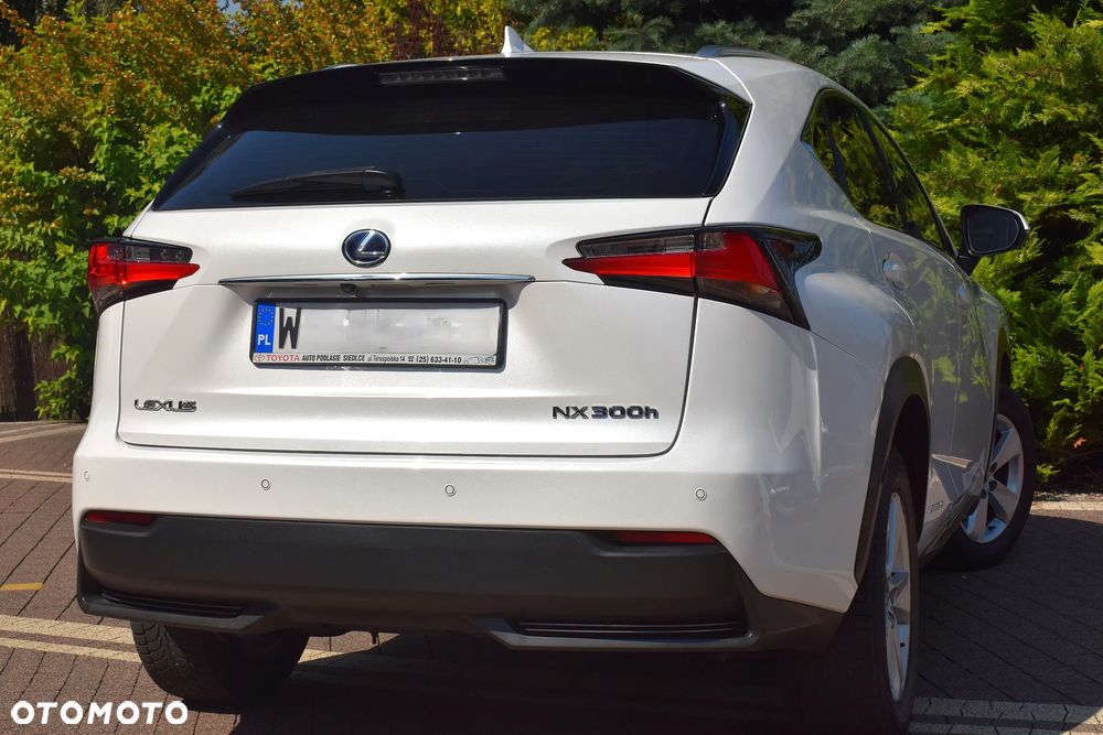 Lexus NX 300h Prestige AWD - 11
