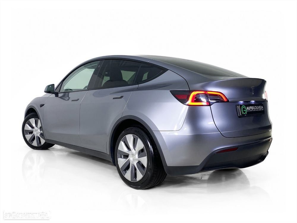 Tesla Model Y Long Range Dual Motor AWD - 6