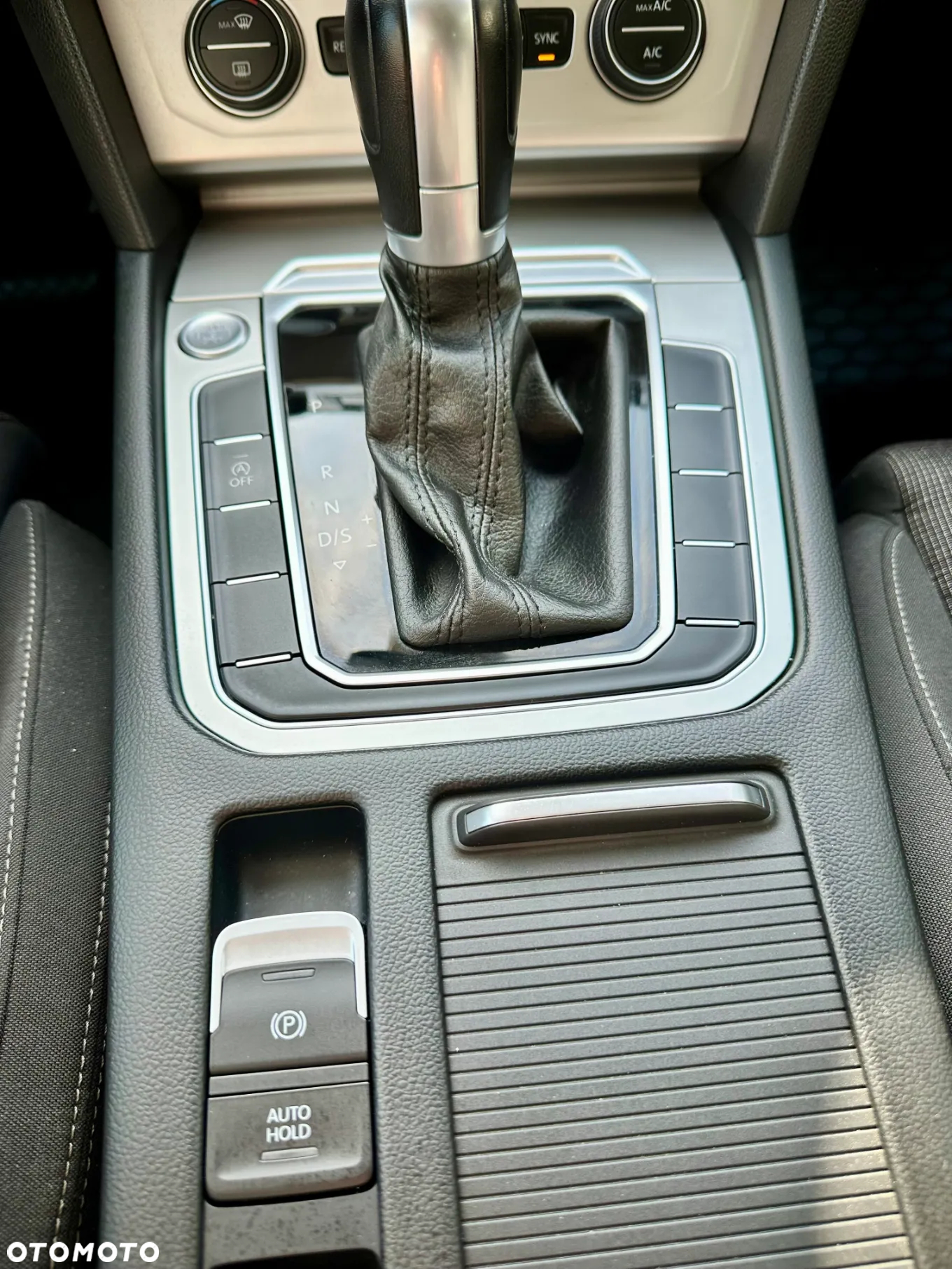 Volkswagen Passat 2.0 TDI BMT Comfortline DSG - 10