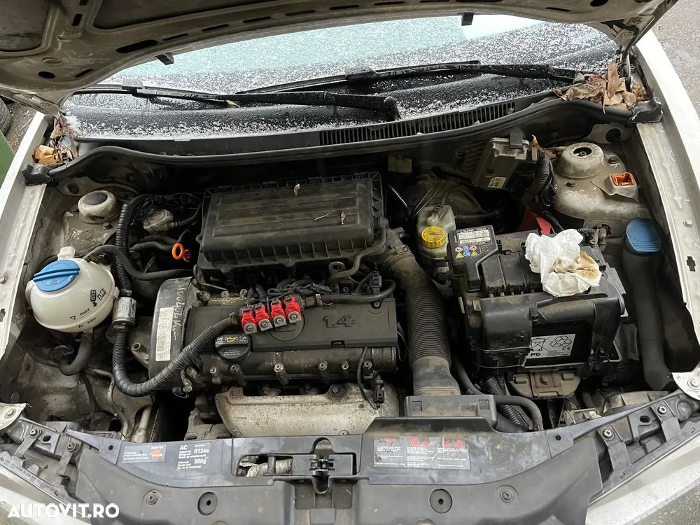 Dezmembrez Seat Ibiza 6L facelift alb 1,4 benzina 2008 BXW - 7