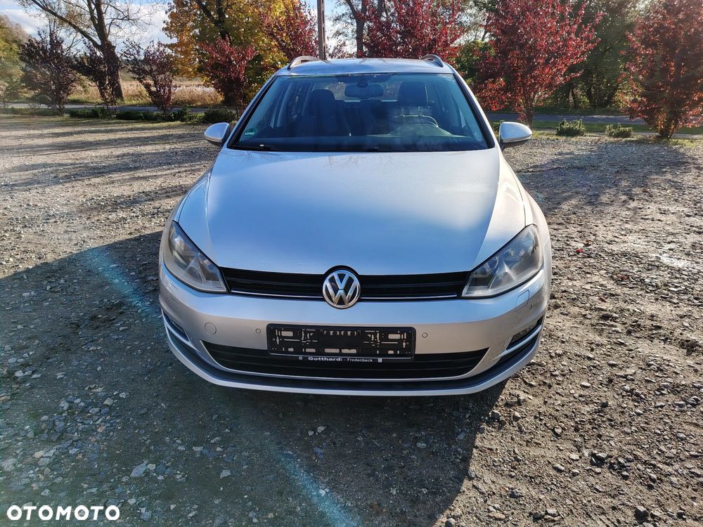 Volkswagen Golf - 2