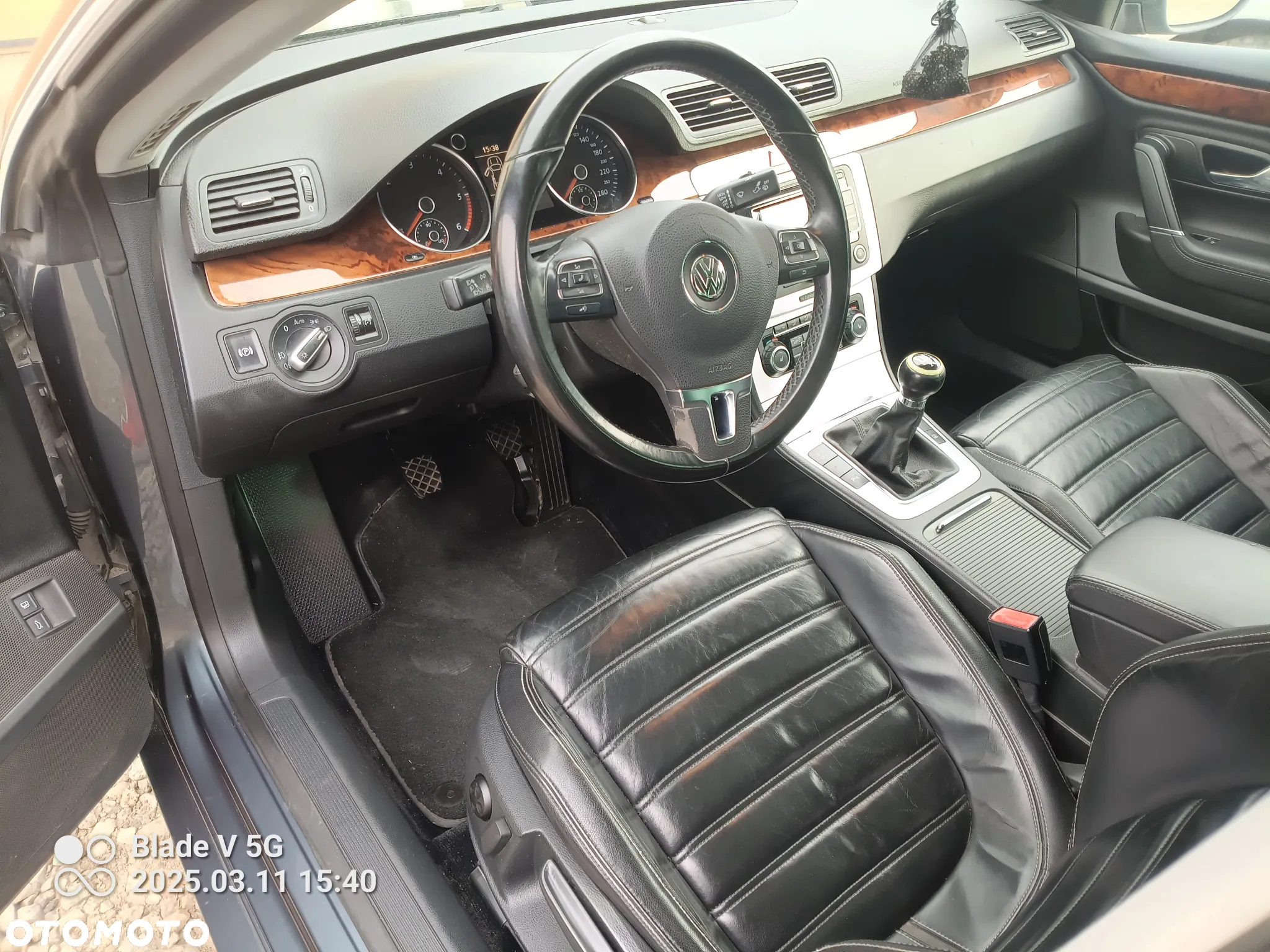 Volkswagen Passat 2.0 Blue TDI SCR Comfortline - 3