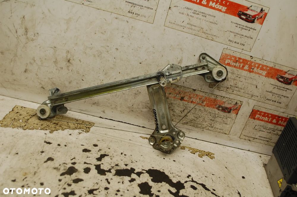 PODNOŚNIK MECHANIZM SZYBY LEWY PRAWY TYŁ TYLNY MANUALNY OPEL CORSA C 5D 09114706 09114705 - 5