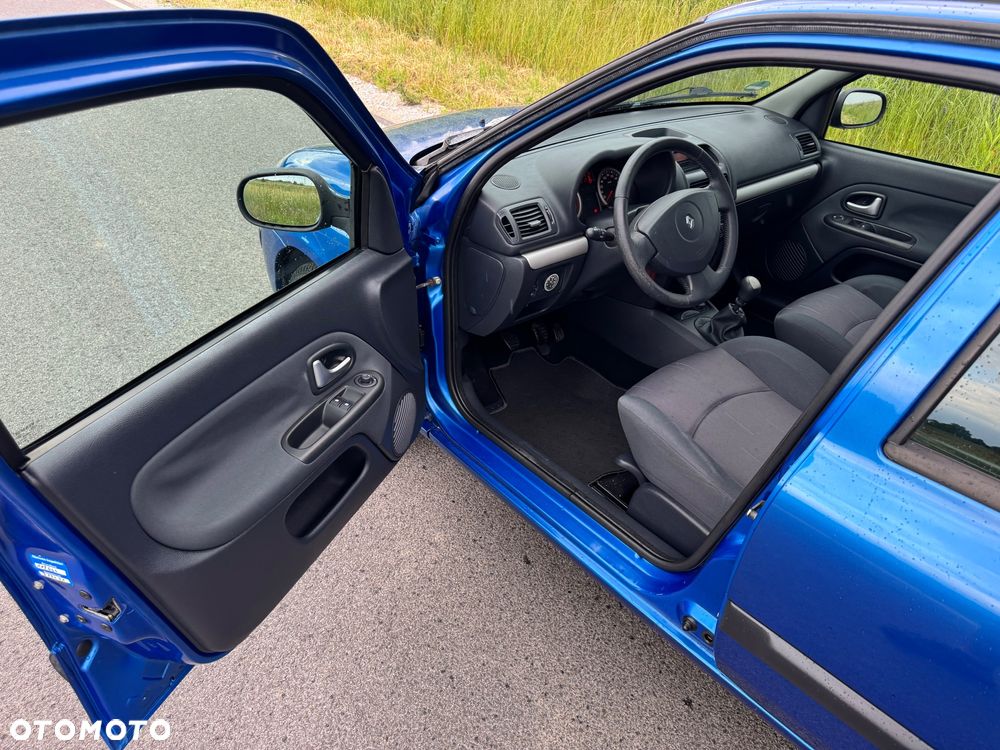 Renault Clio 1.2 16V Confort Authentique - 6