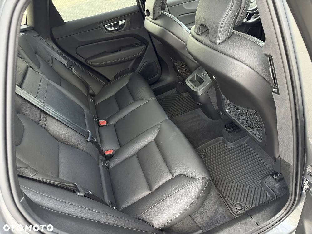 Volvo XC 60 D4 SCR Inscription - 16