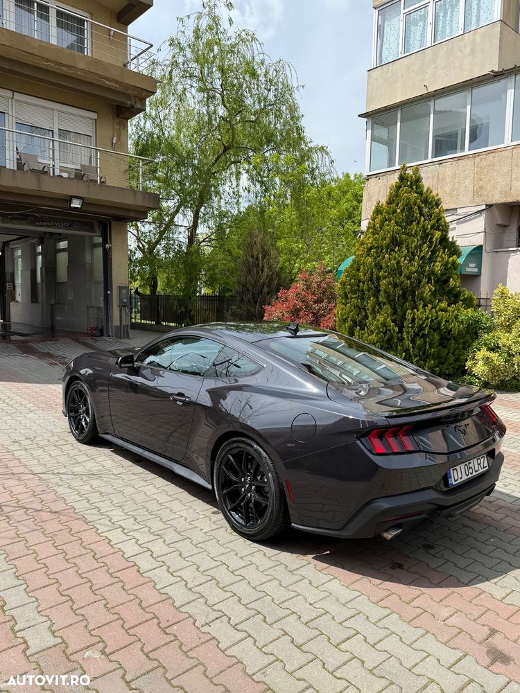 Ford Mustang 2.3 Eco Boost Aut. - 6