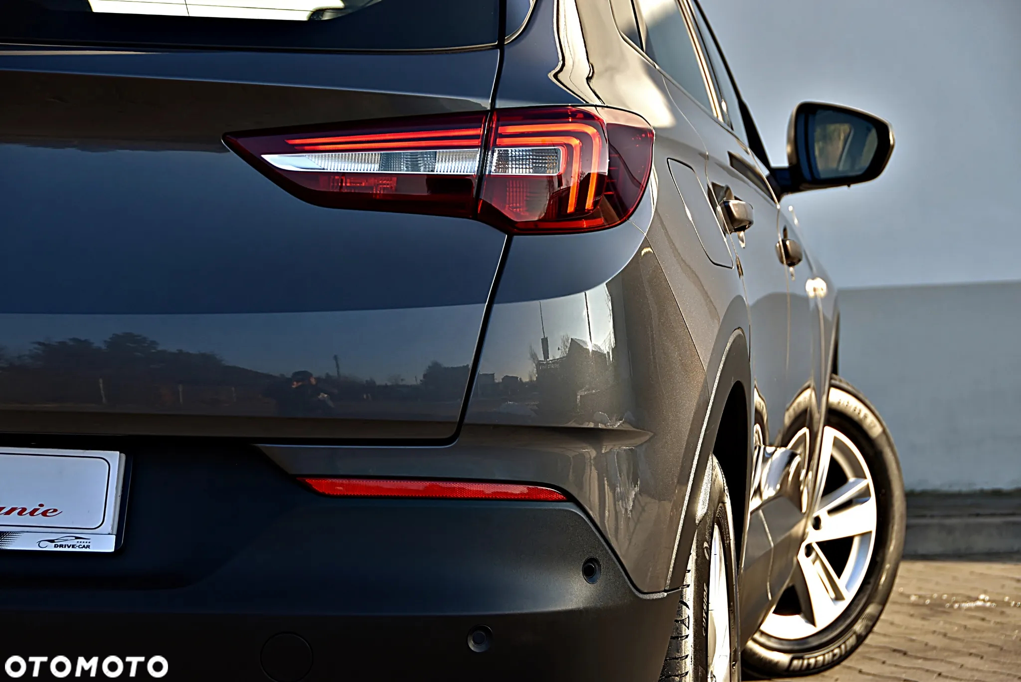 Opel Grandland X 1.6 T Elite S&S - 9