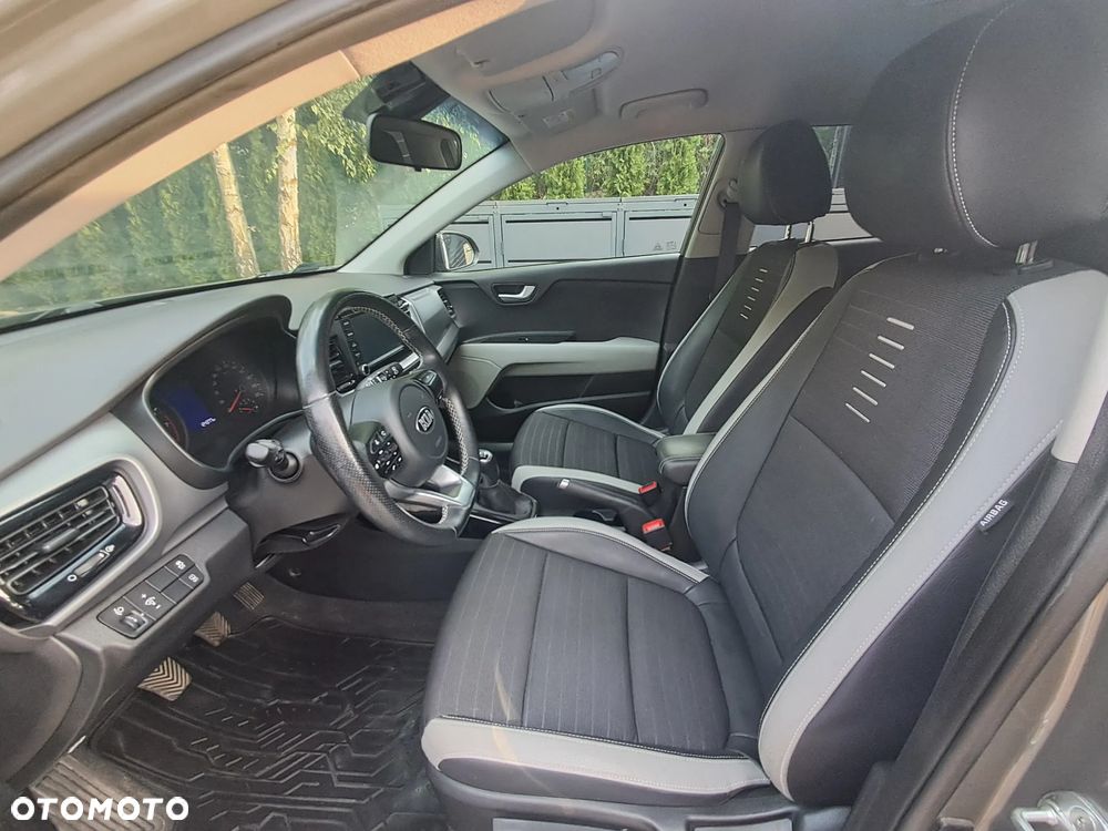 Kia Stonic 1.4 L - 10