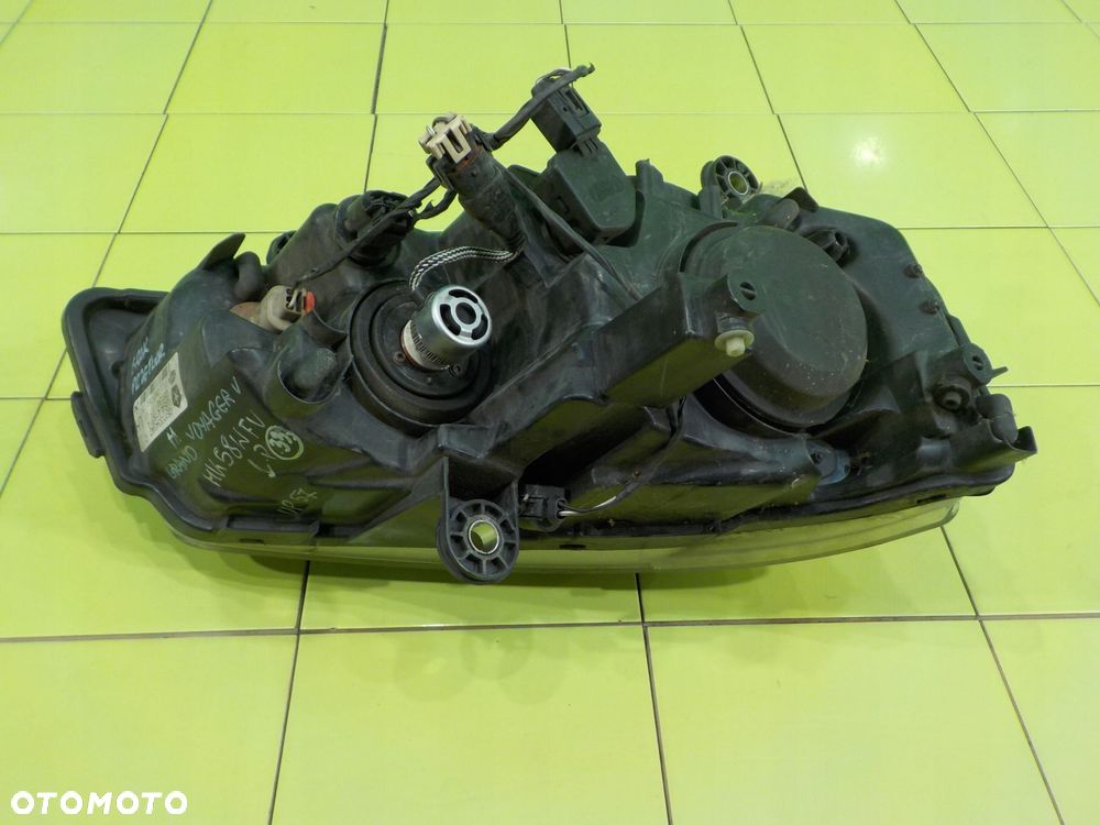 CHRYSLER GRAND VOYAGER V 2.8 CRD 08r 5D lampa XENON lewa przod 1LL263060-15 - 11