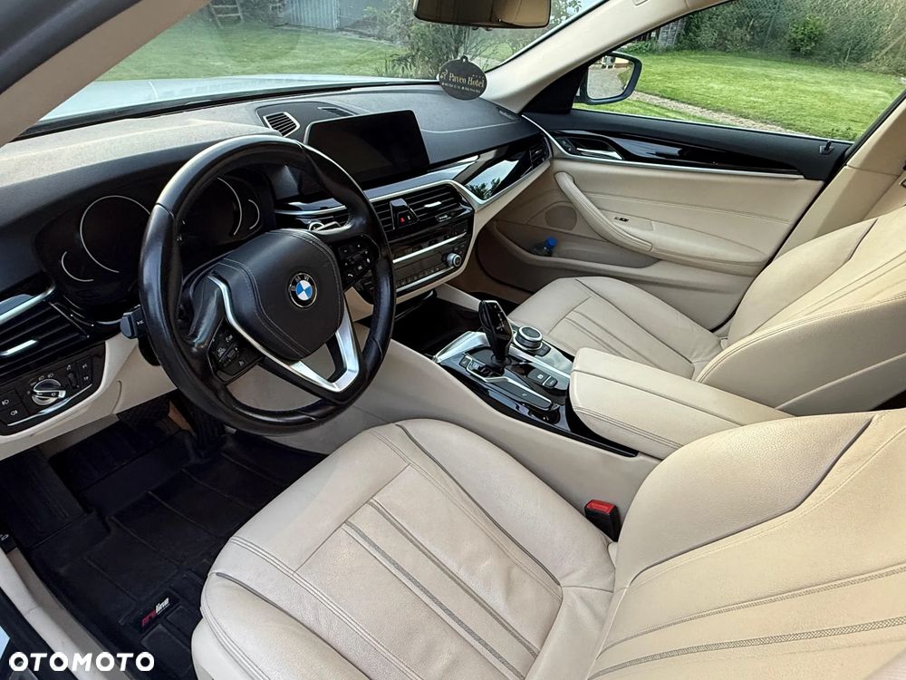 BMW Seria 5 520d - 16