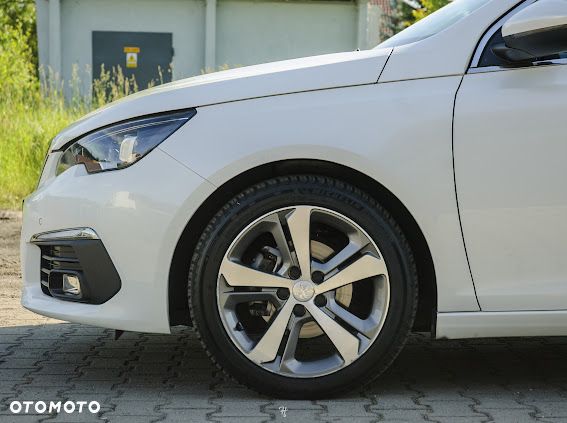 Peugeot 308 1.5 BlueHDi Allure S&S - 5