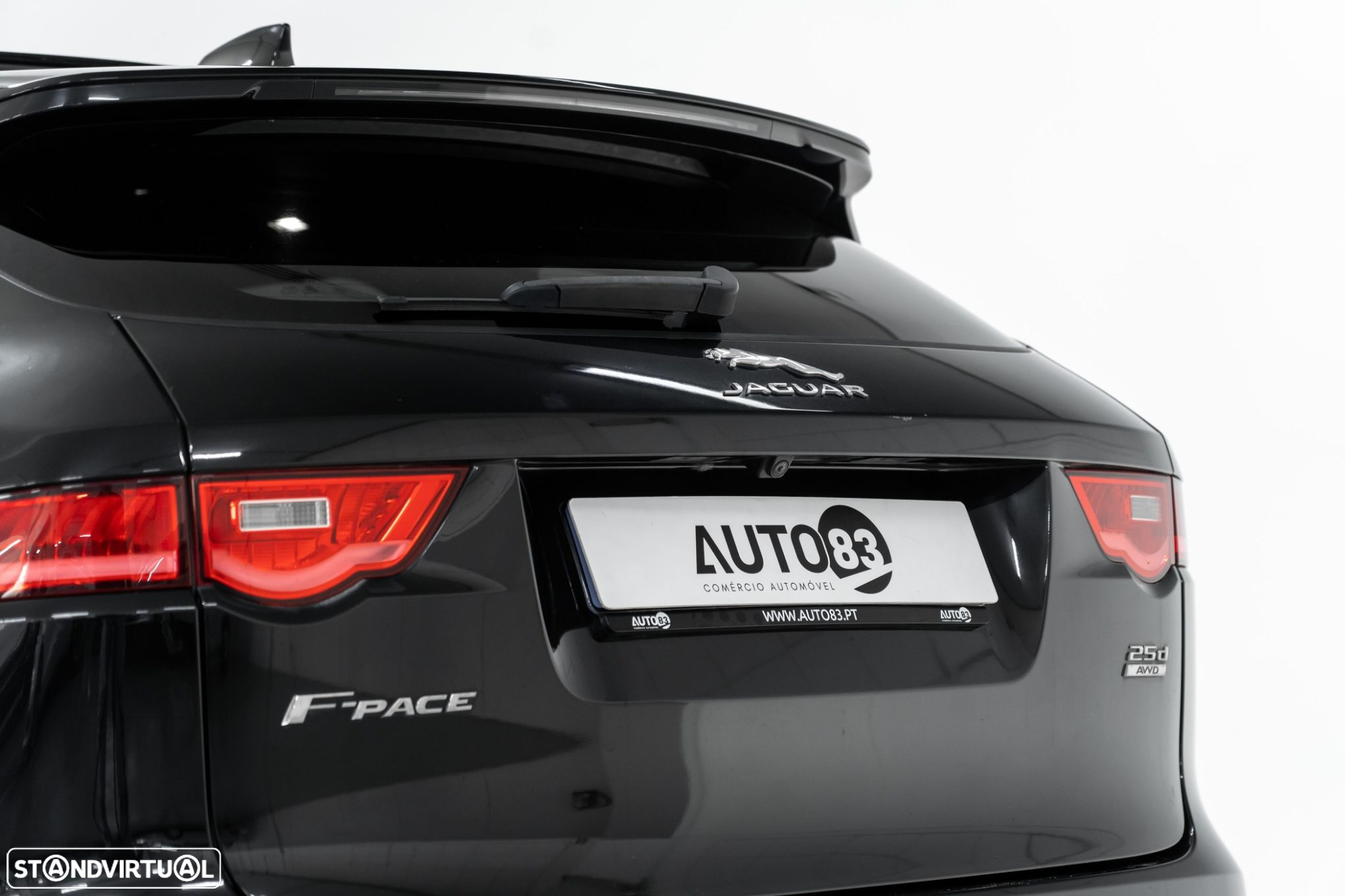 Jaguar F-Pace 2.0 i4D R-Sport AWD Aut. - 25