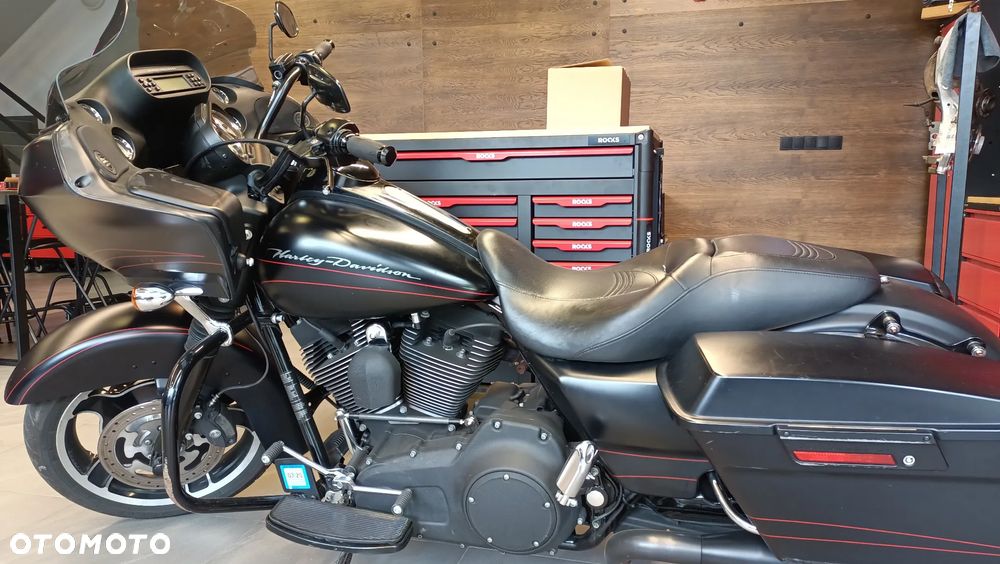 Harley-Davidson Touring Road Glide - 7