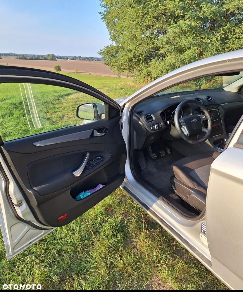 Ford Mondeo 2.0 TDCi Silver X - 4
