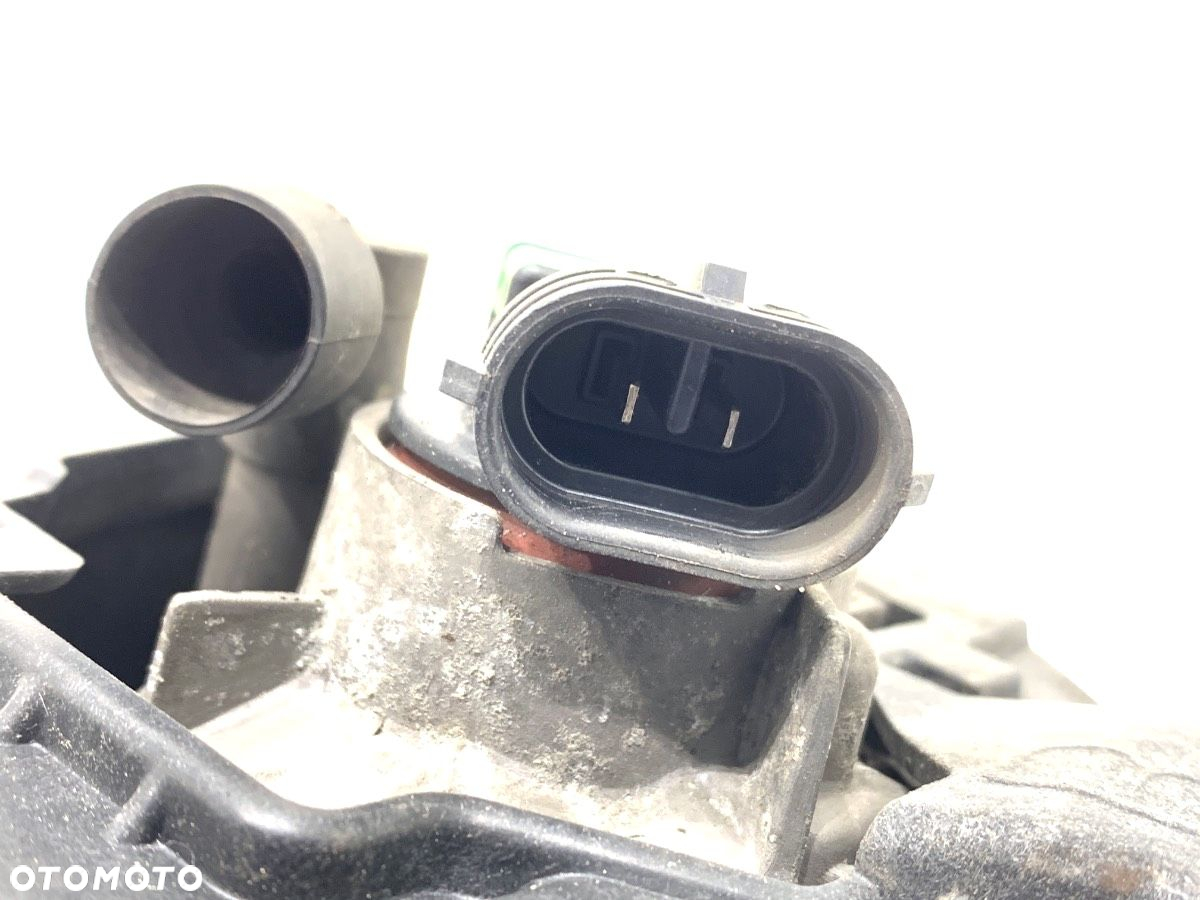 HALOGEN PRAWY PRZÓD - 179.00 PLN - MAZDA CX-9 (TB) 2006 - 2022 3.7 204 kW [277 KM] benzyna 2007 - - 3