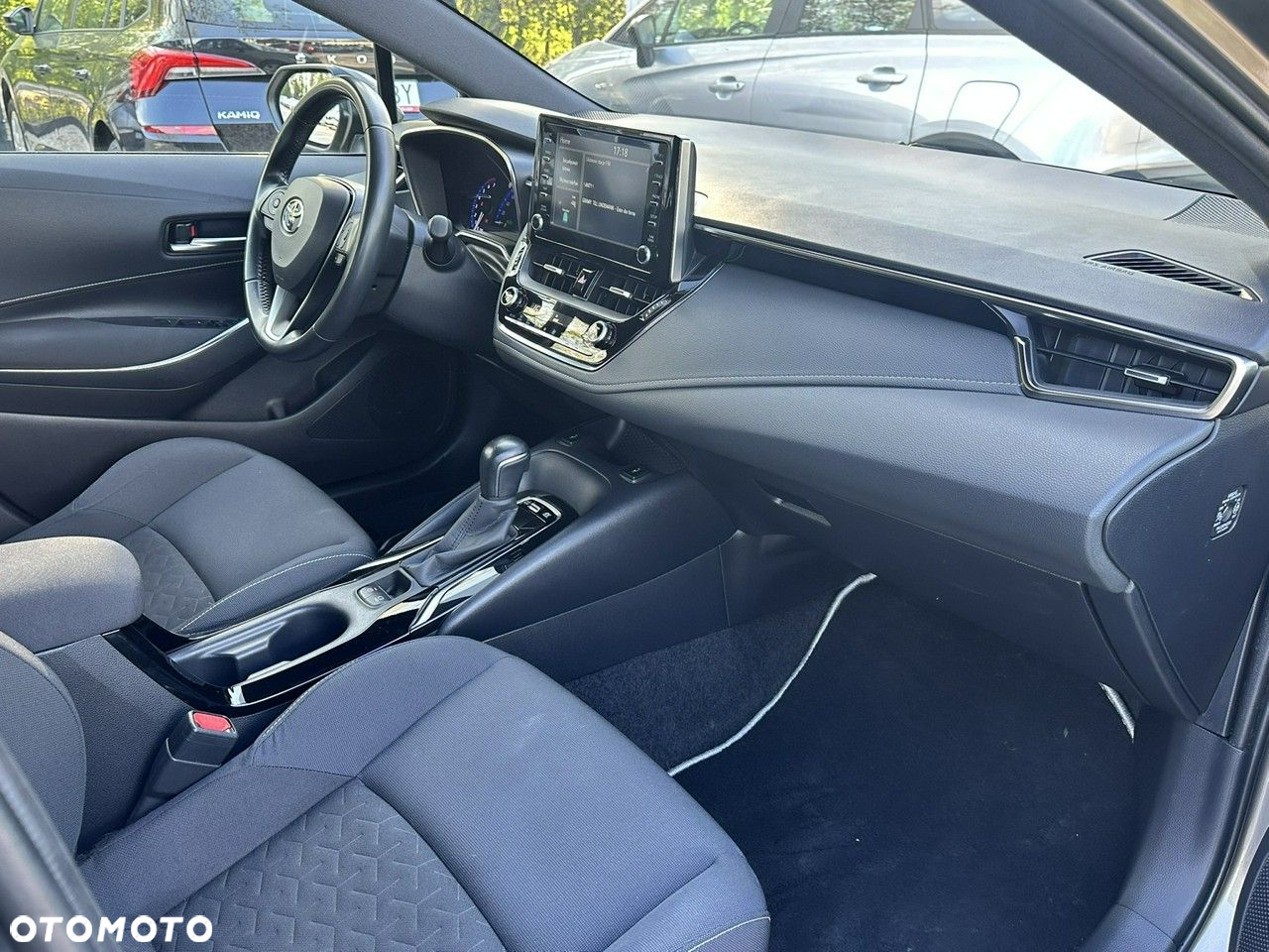 Toyota Corolla 1.8 Hybrid Comfort - 14