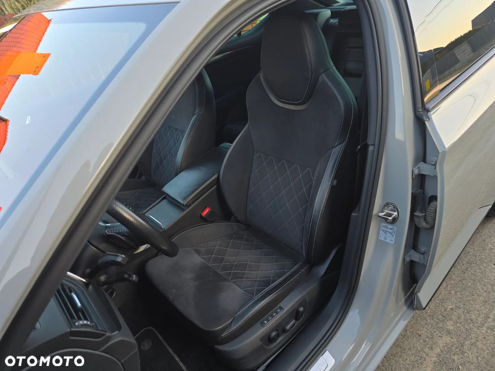 Skoda Superb 2.0 TDI SCR 4x4 Sportline DSG - 10