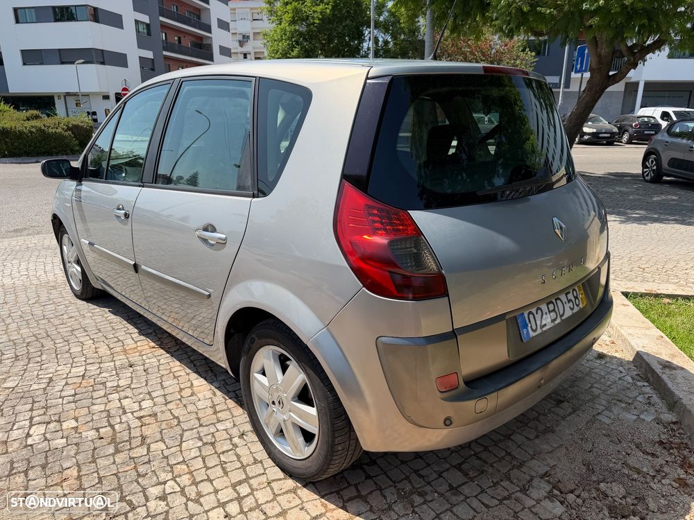 Renault Scénic 1.5 dCi Dynamique - 4