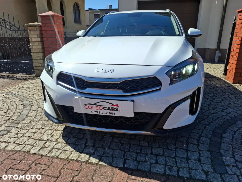 Kia XCeed 1.5 T-GDI M - 3