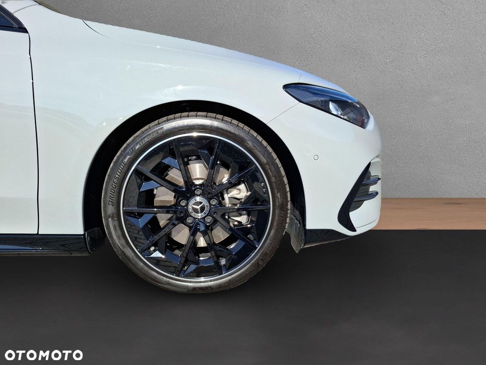 Mercedes-Benz CLA 200 mHEV 8G-DCT - 17