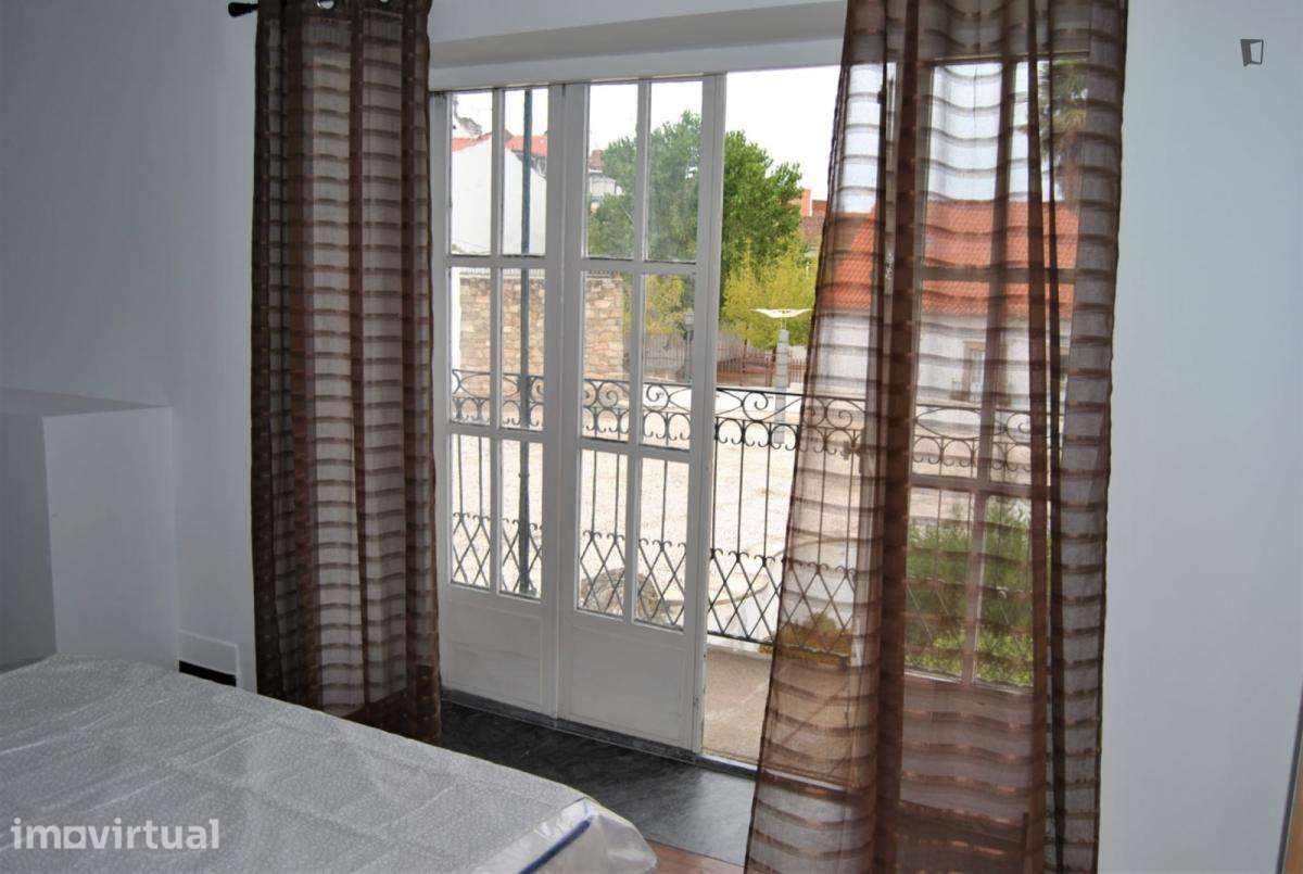 Quarto - localizado em Castelo branco - Grande imagem: 2/11