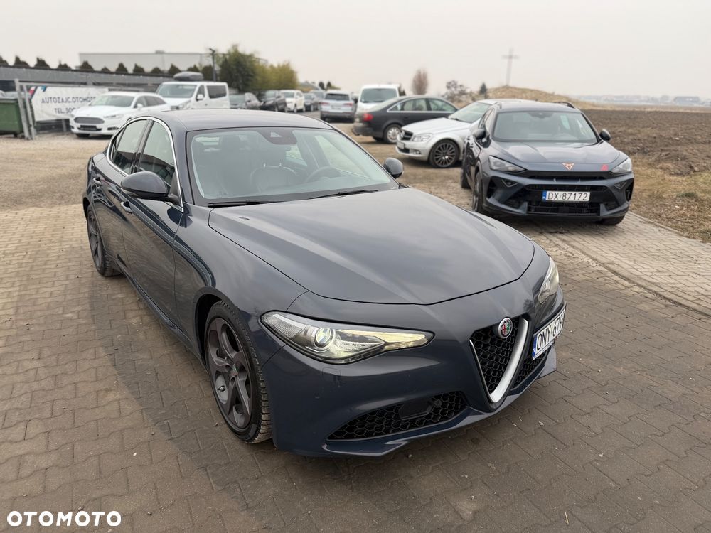 Alfa Romeo Giulia 2.2 Super - 6