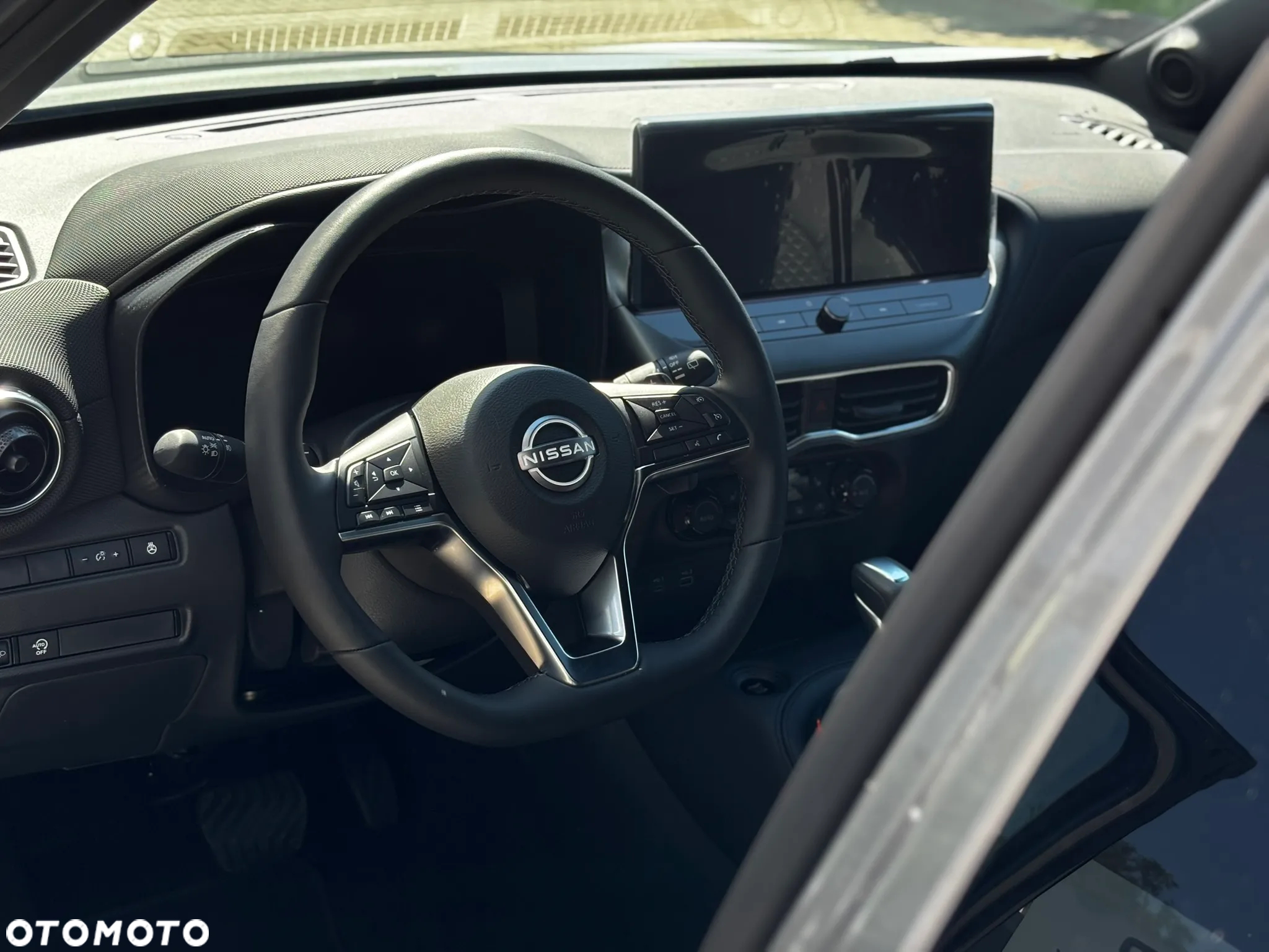 Nissan Juke 1.0 DIG-T N-Connecta DCT - 9