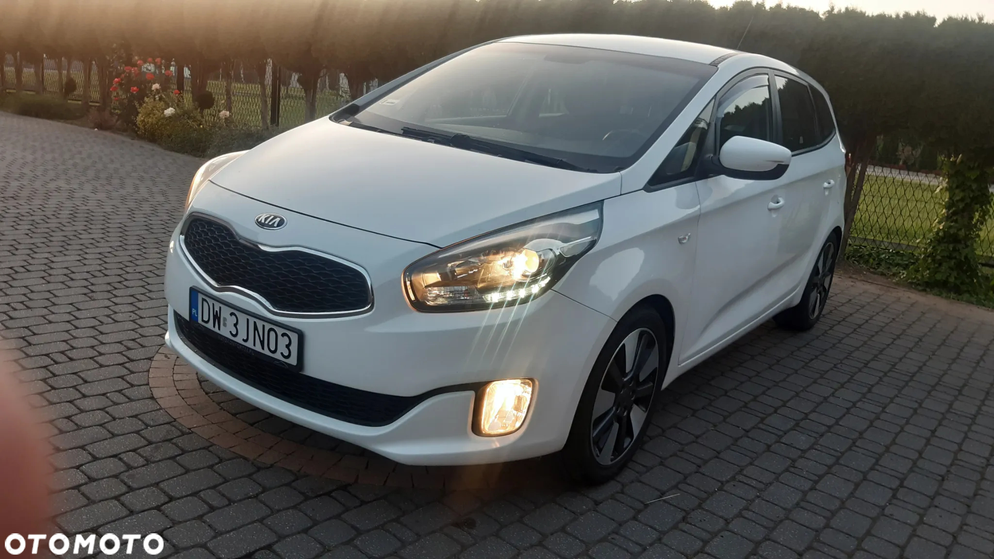 Kia Carens 1.7 CRDi L - 23